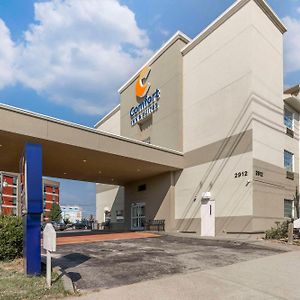 Comfort Inn & Suites Louisville Airport Fair & Expo